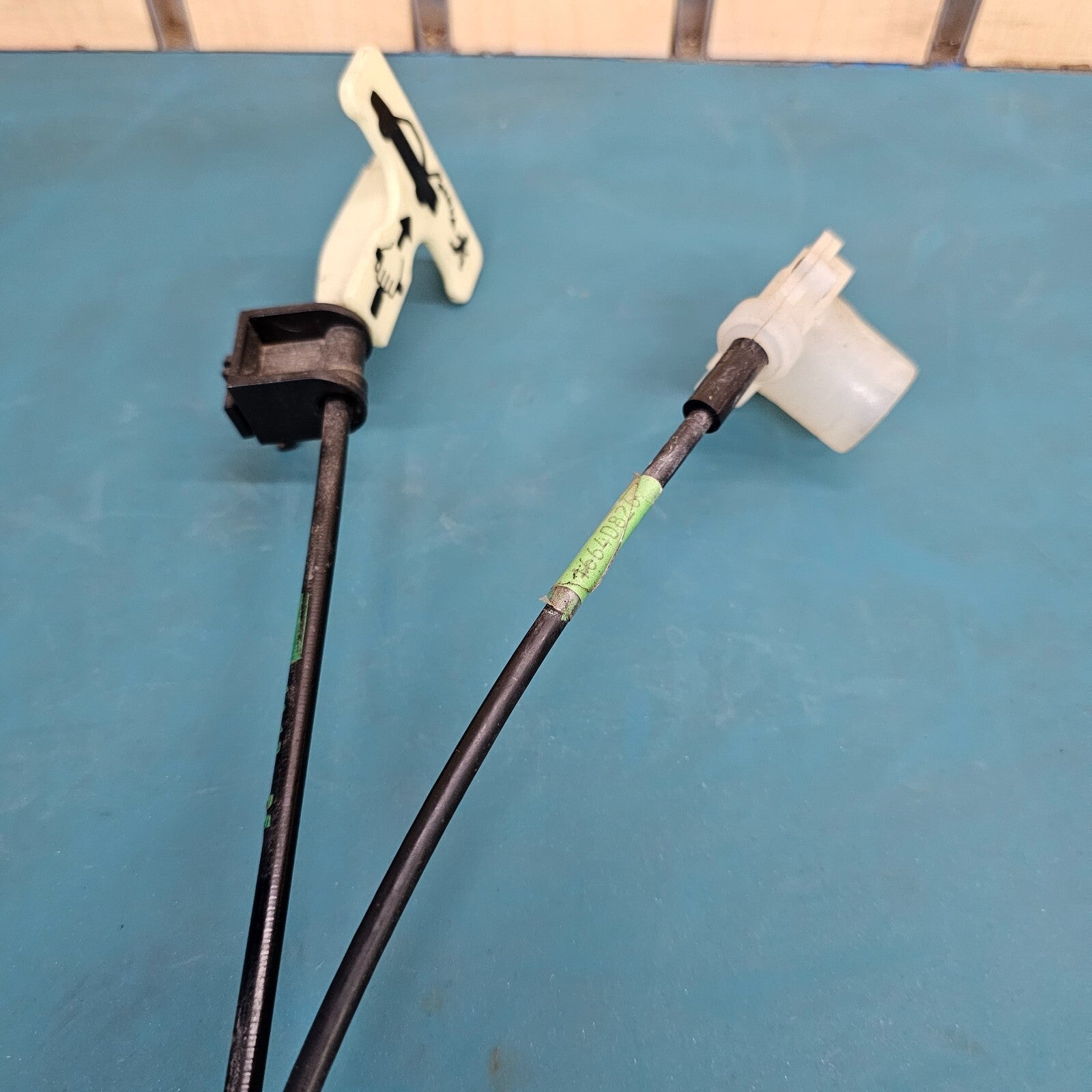 00-05 Buick Lesabre Rear Upper Trunk Latch Lock Solenoid Actuator Power Release