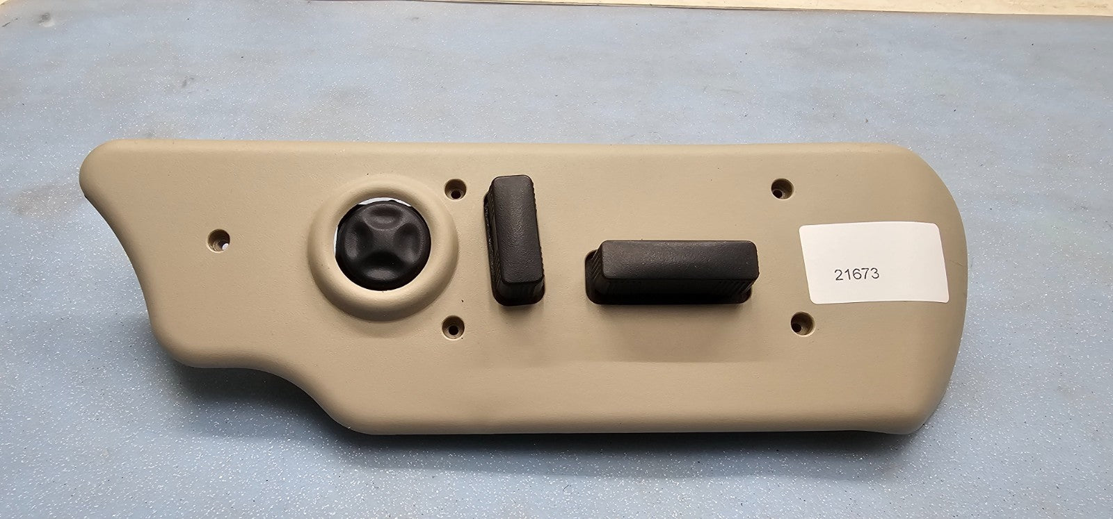 🔥03-06 SILVERADO SIERRA Front RIGHT PASSENGER Seat Adjuster Heat SWITCH Tan