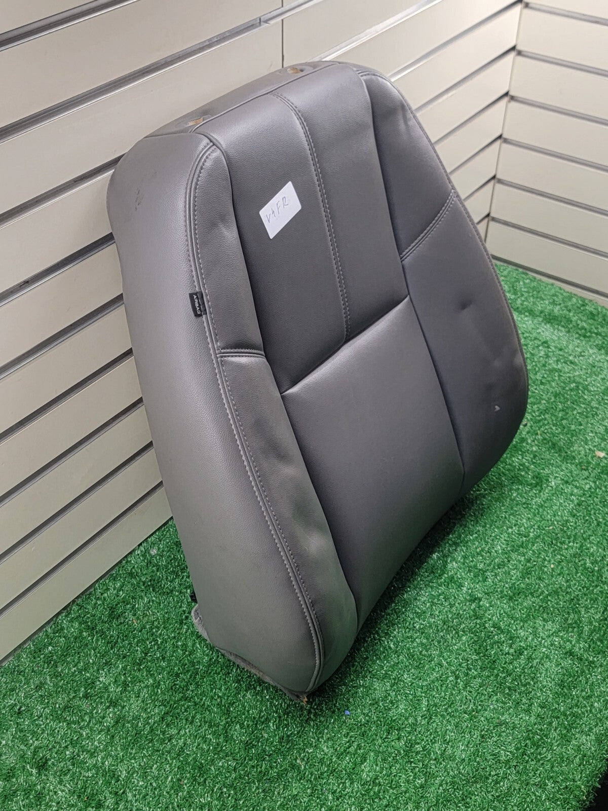 🔥07-13 GMC Sierra 1500 2500 3500 Bottom leather seat front right gray V4