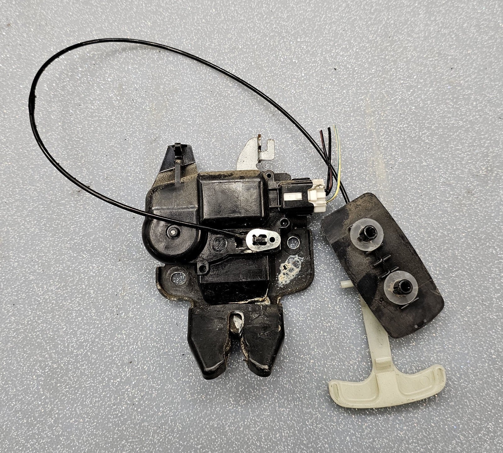 🔥08-14 Subaru Impreza WRX STI Trunk Latch Lid Release Lock Mechanism Sedan OEM