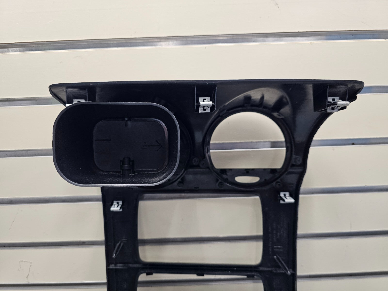 🔥03-08 ENVOY XL FRONT RADIO DASH SURROUND BEZEL TRIM PANEL CLIMATE BLACK