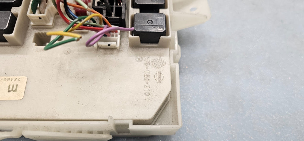 🔥04-10 Nissan Titan Armada Fuse Box Body Control Distribution Module Assembly