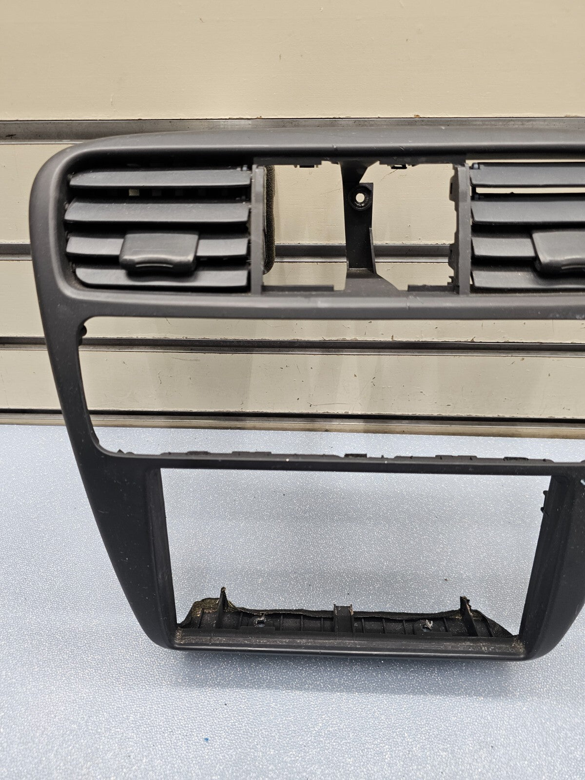 98-02 HONDA ACCORD FRONT CENTER DASH RADIO STEREO CLIMATE BEZEL TRIM PANEL BLACK