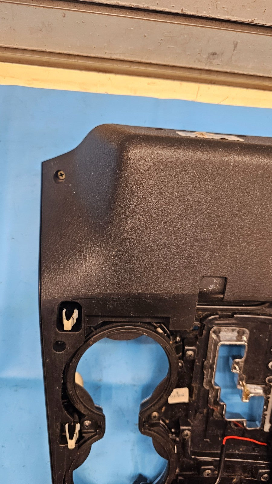 🔥11-13 Kia Sorento Center Console Transmission Gear Shift Shifter Bezel Black