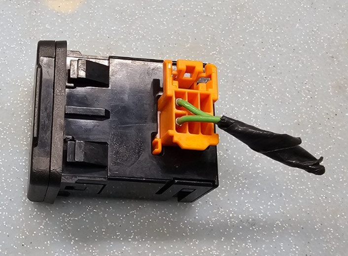 🔥07-13 Durango Journey Town country Nitro Power Accessory Outlet Inverter OEM 