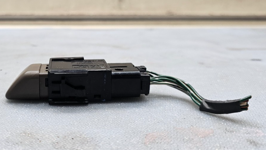 98-02 COROLLA 05-10 AVALON HAZARD EMERGENCY LIGHT SWITCH DRIVER ASSEMBLY DK TAN