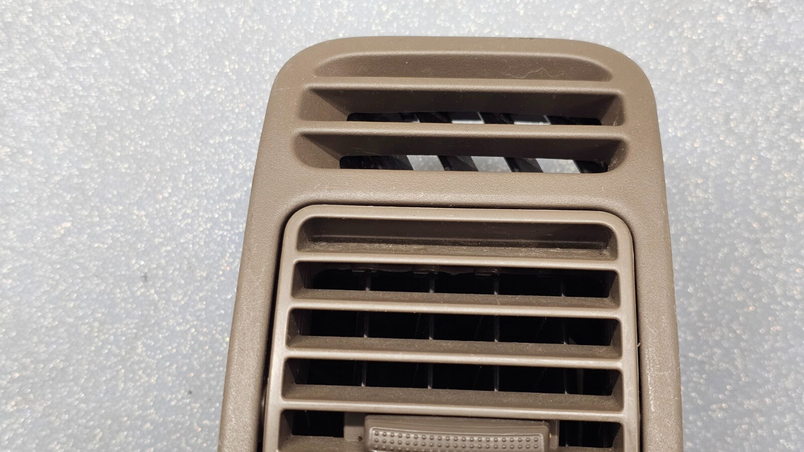 🔥 01-05 Honda Civic Dash Center Left Driver Air Vent Heater Conditioning Tan