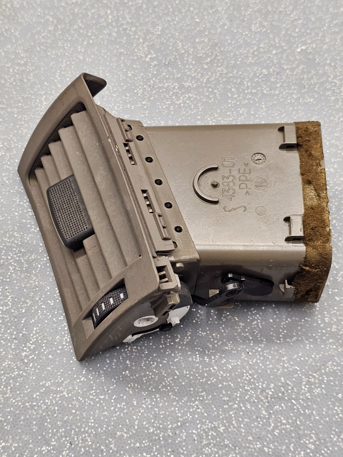 🔥02-08 AUDI A4 S4 RS4 Dash Front Left Driver AC Air Vent Heater Conditioner Tan