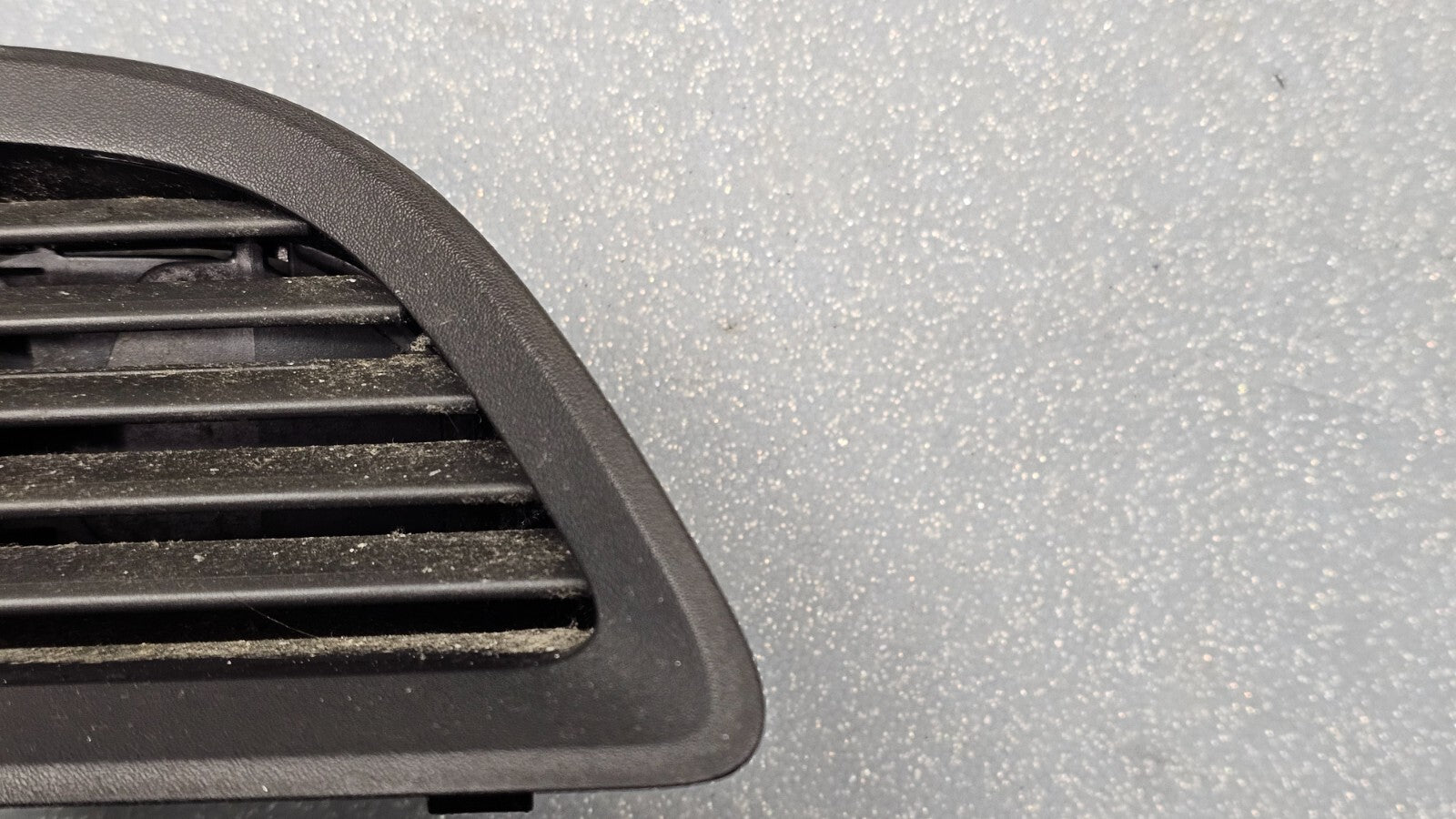 🔥08-12 CHEVY  MALIBU DASH LEFT DRIVER  A/C AIR VENT HEATER CONDITIONING BLACK