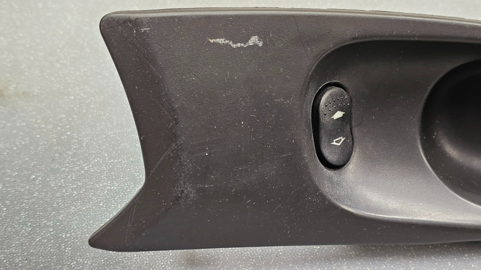 🔥00-07 Ford Focus Front Right Passenger Door Window Control Switch Lock Black