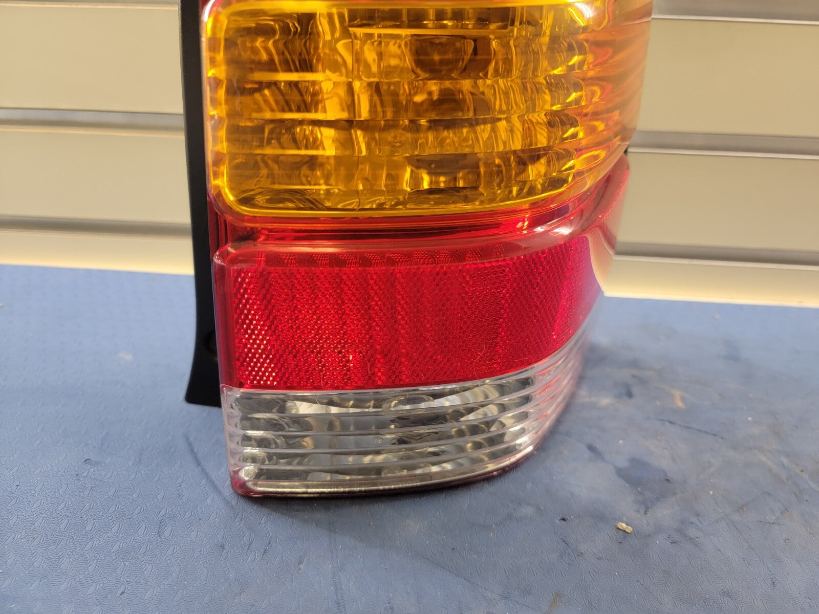 🔥2001-2007 Ford Escape Right Passenger Side Tail Lamp OEM 6L8Z-13404-DA