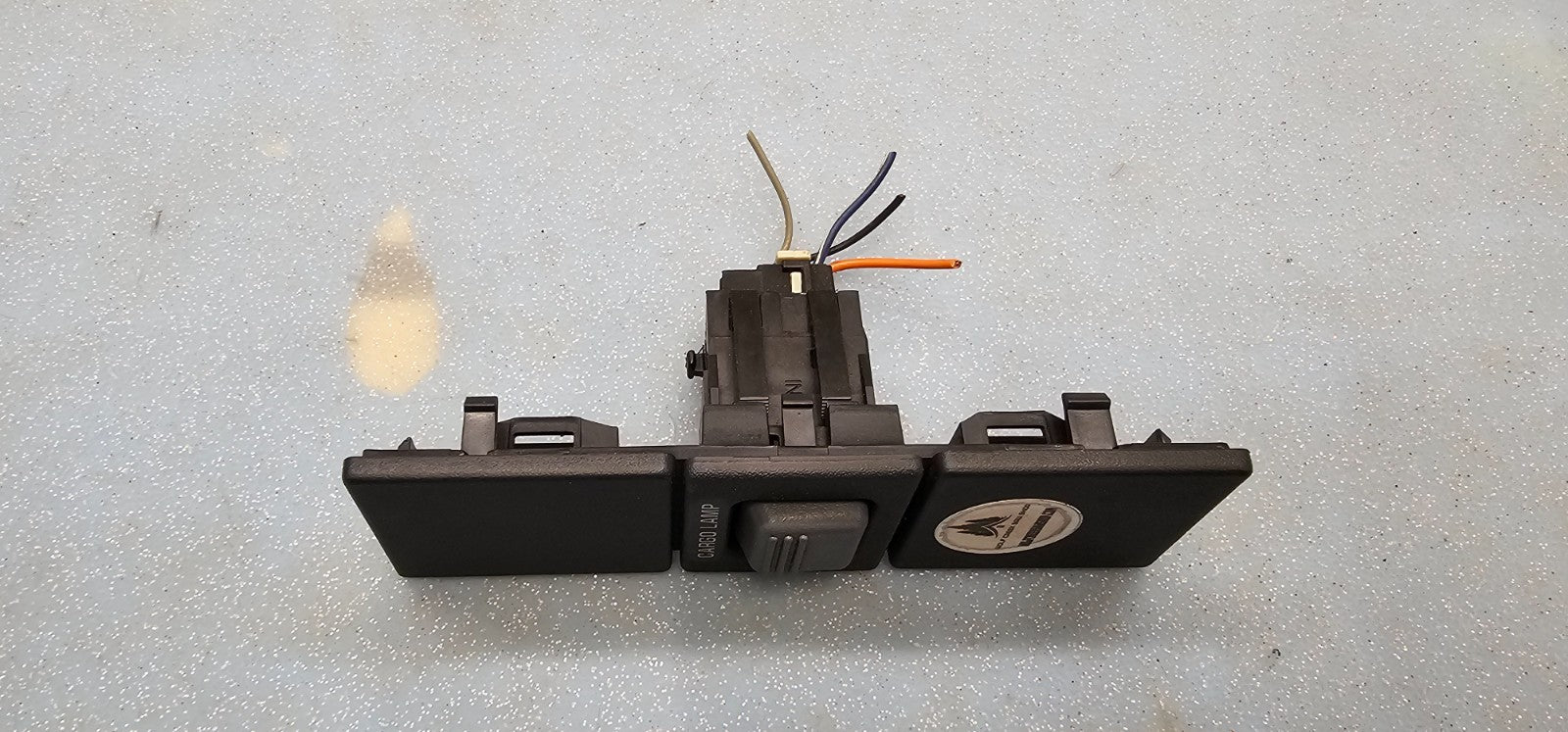 🔥95-00 Chevy GMC C/K Yukon Suburban Cargo Lamp Switch Bezel Assembly Black