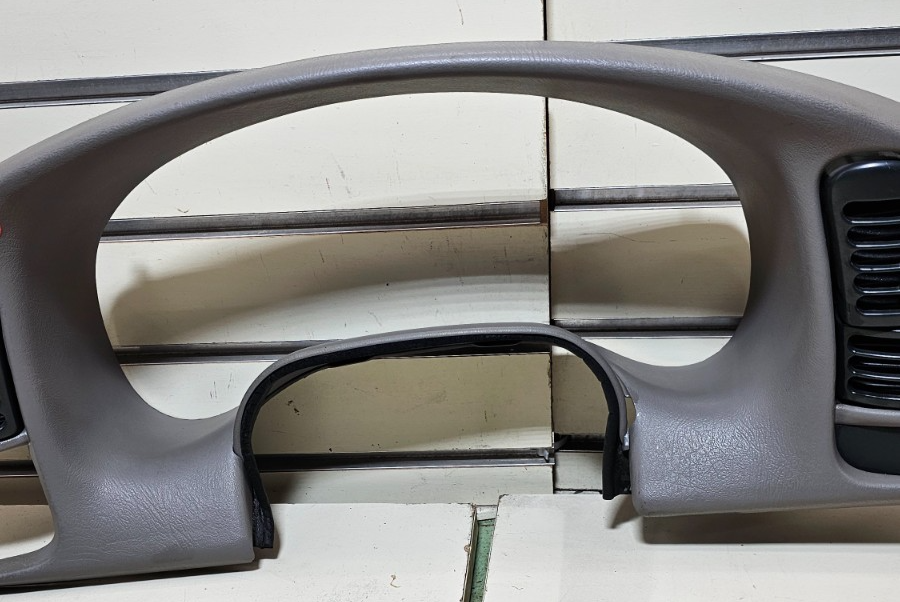 🔥95-05 Astro Safari Dash Instrument Cluster Speedometer Trim Bezel Gray