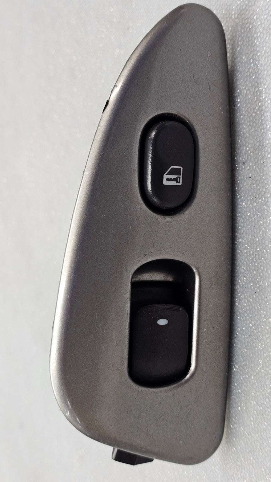 🔥04-07 Chevy Malibu Front Right Passenger Power Window Door Switch Lock Gray