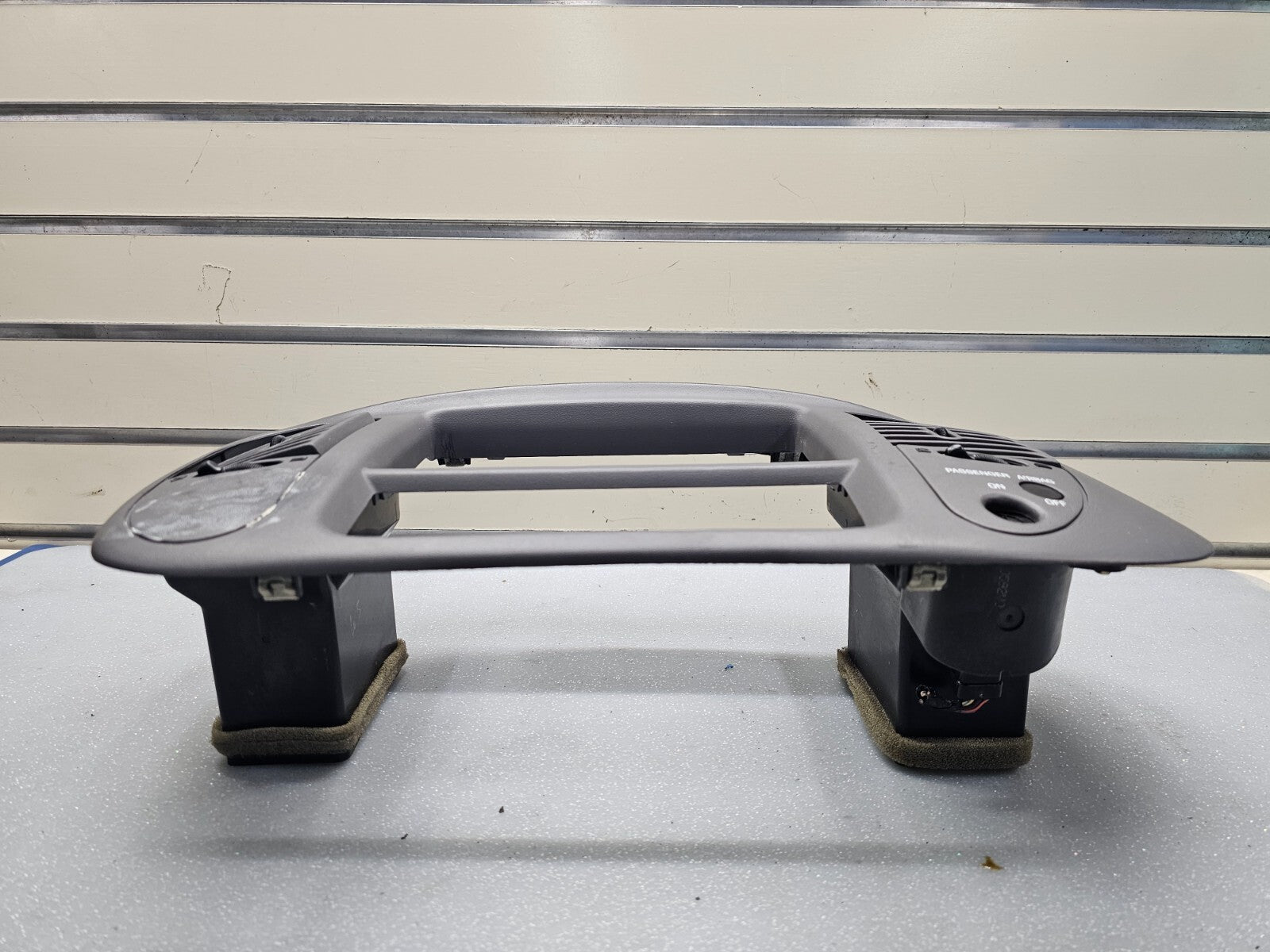 🔥97-03 Ford F150 Center Dash Radio Climate Trim Surround BEZEL Panel Line GRAY