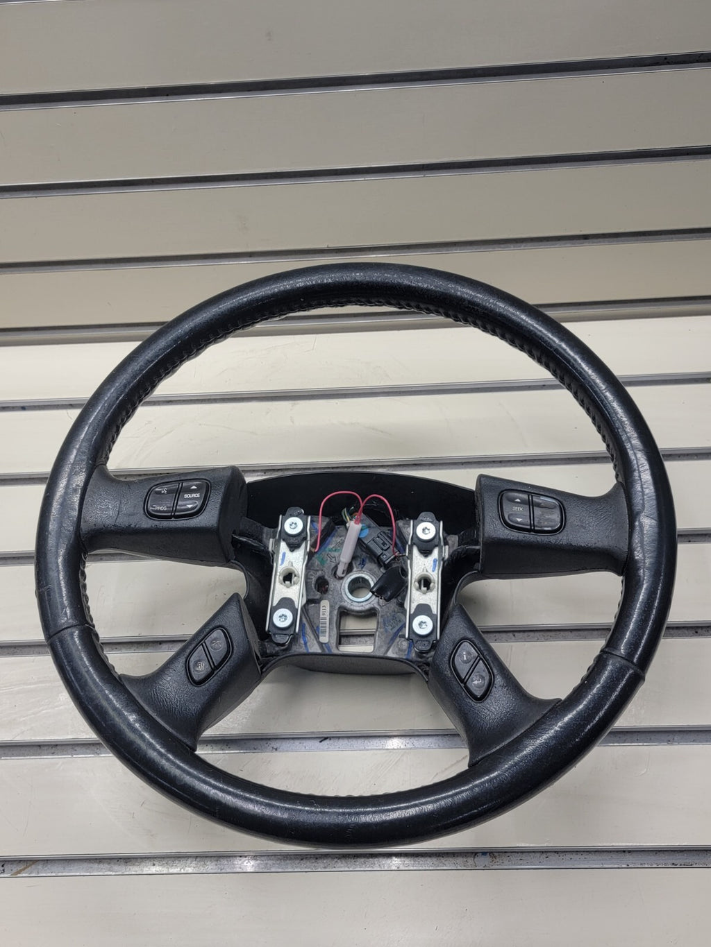 🔥03-06 SILVERADO SIERRA YUKON TAHOE SUBURBAN STEERING WHEEL LEATHER BLACK