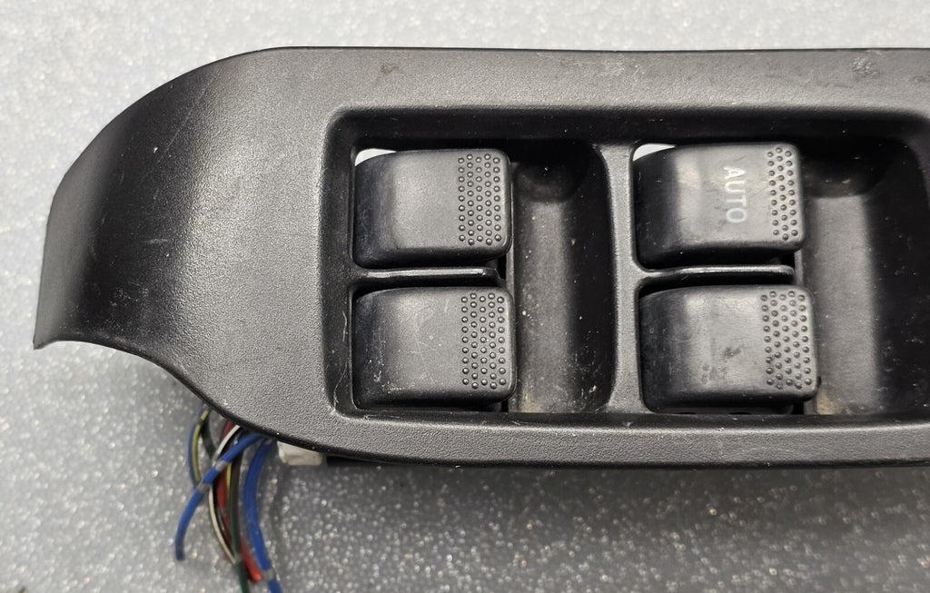 🔥00-04 Legacy Outback Left Driver Master Window Door Control Switch Bezel Black