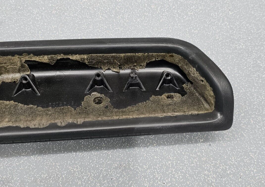 98-04 BLAZER S10 JIMMY SONOMA Door Panel Armrest Pull Handle Passenger Graphite