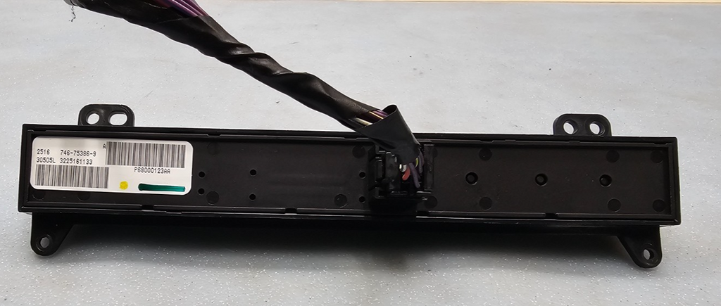 🔥06-07 Grand Cherokee Commander Information Switch Control Instrument Panel