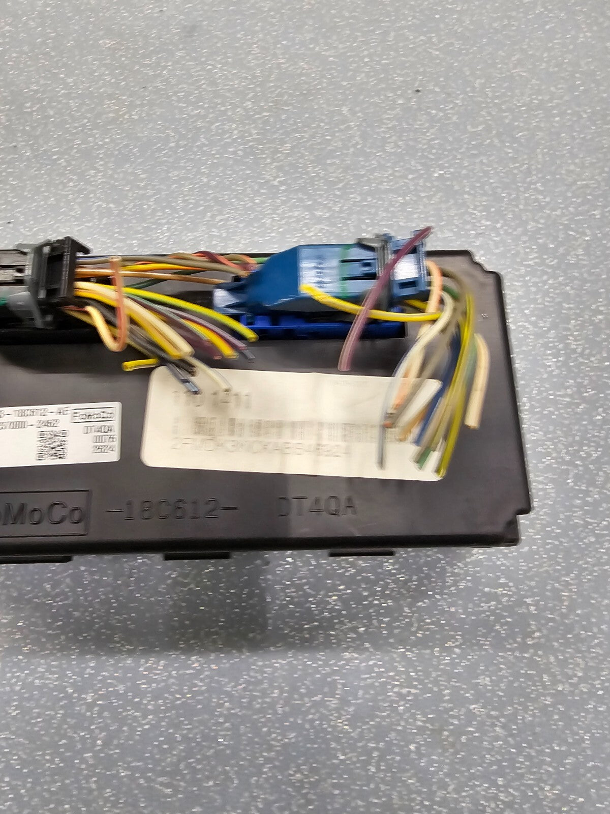 07-10 Ford Edge Dash Center A/C Heater Control Temperature Climate Control Unit