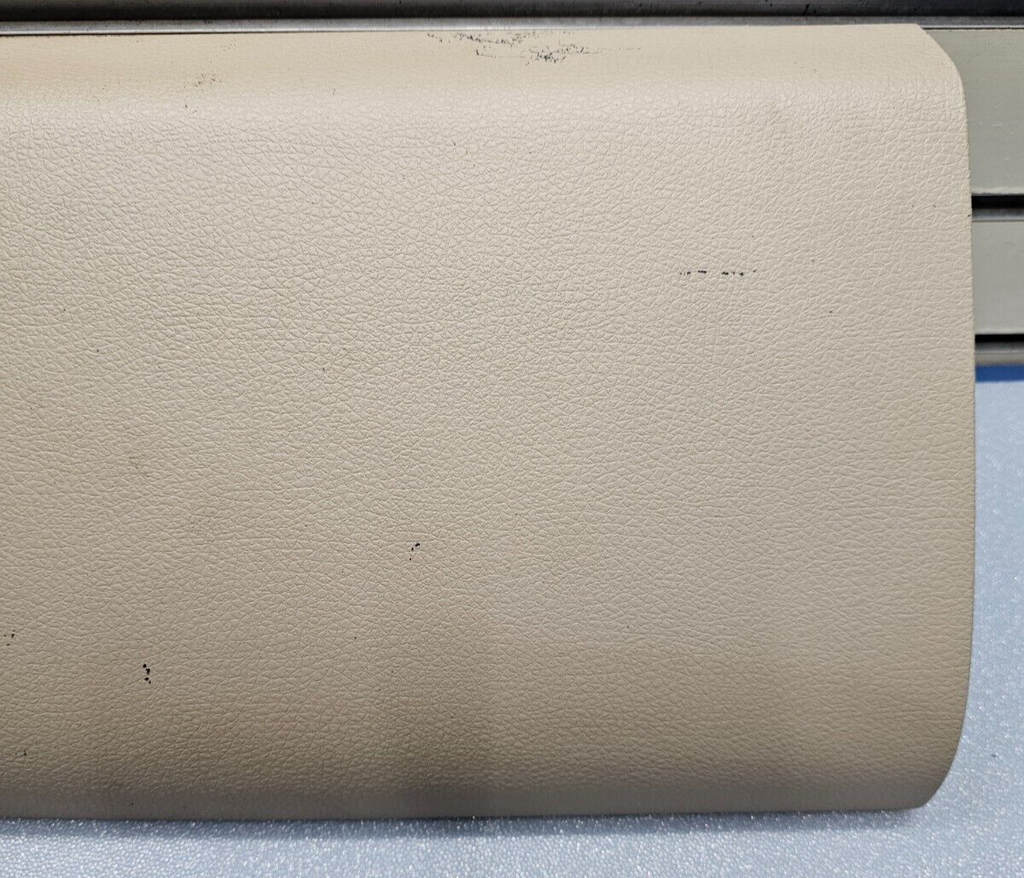 04-08 Ford F-150 Dash Bezel Panel Passenger AIRBG Cover UPPER Glove Box TAN G6