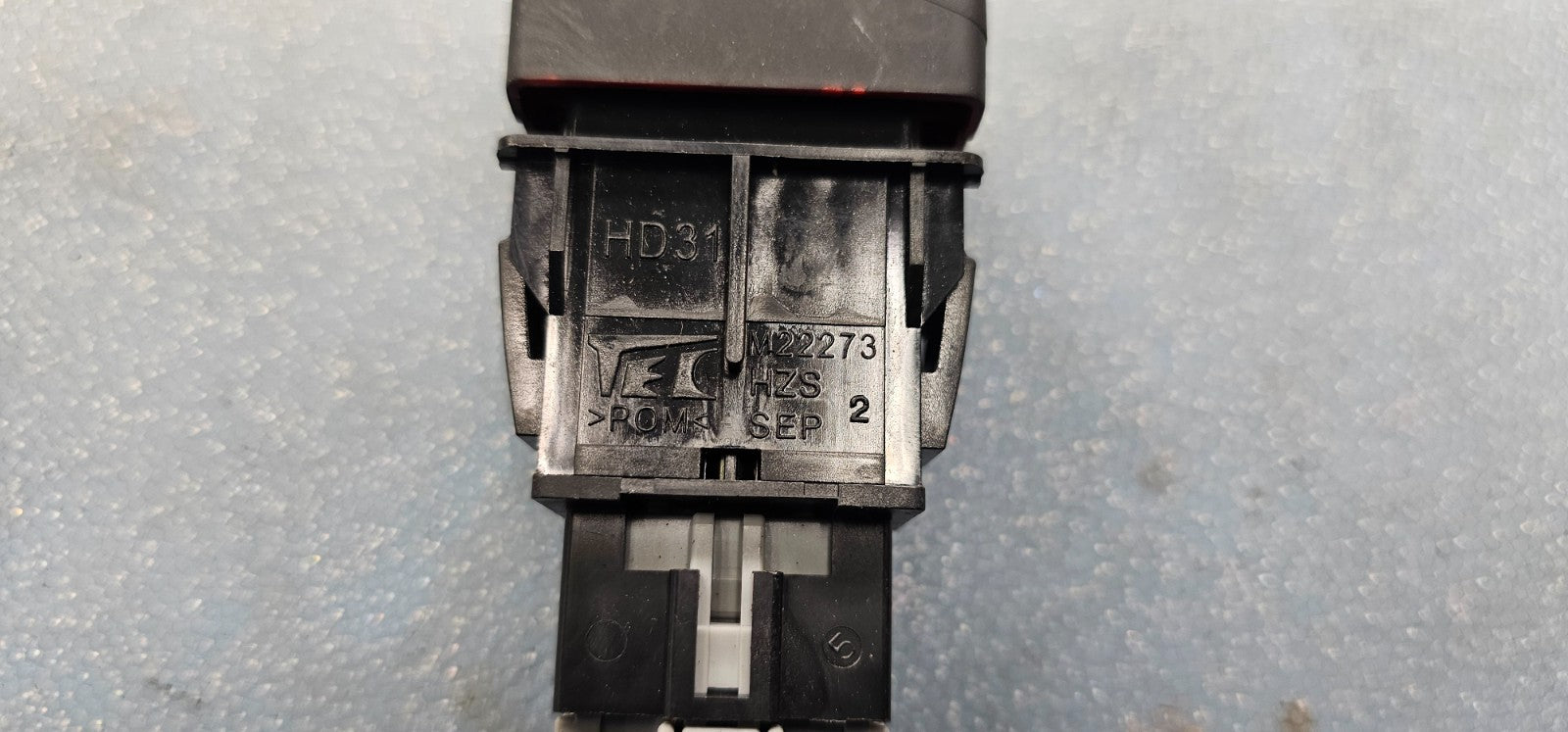 🔥06-08 Honda Ridgeline Hazard Warning Emergency Signal Light Switch Assembly