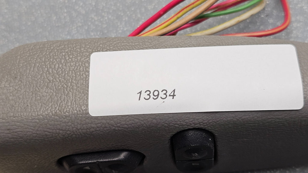 03-08 Ford  E150 E250 Front Right Passenger Door Mirror Window Lock Switch Gray