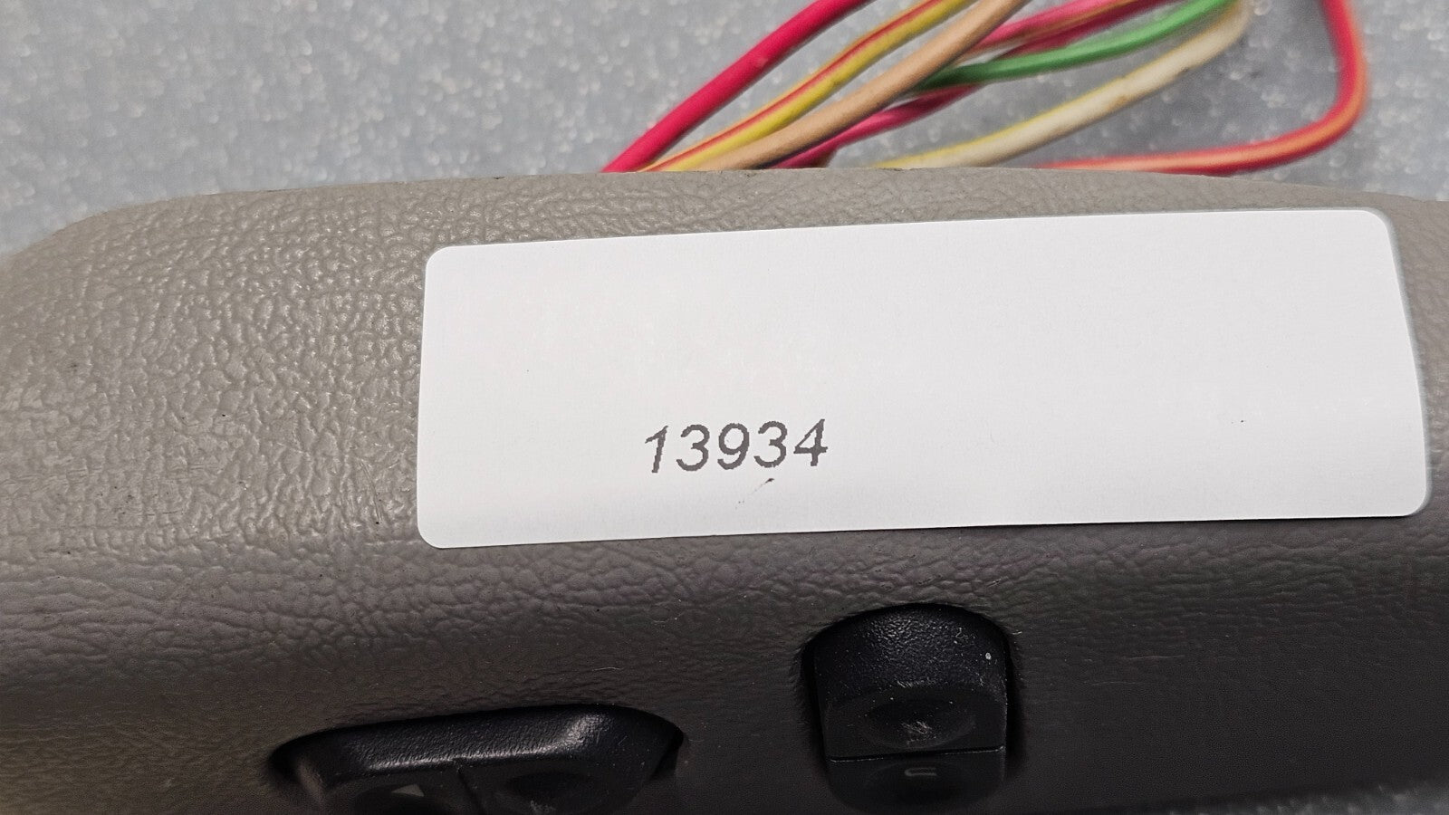 03-08 Ford  E150 E250 Front Right Passenger Door Mirror Window Lock Switch Gray