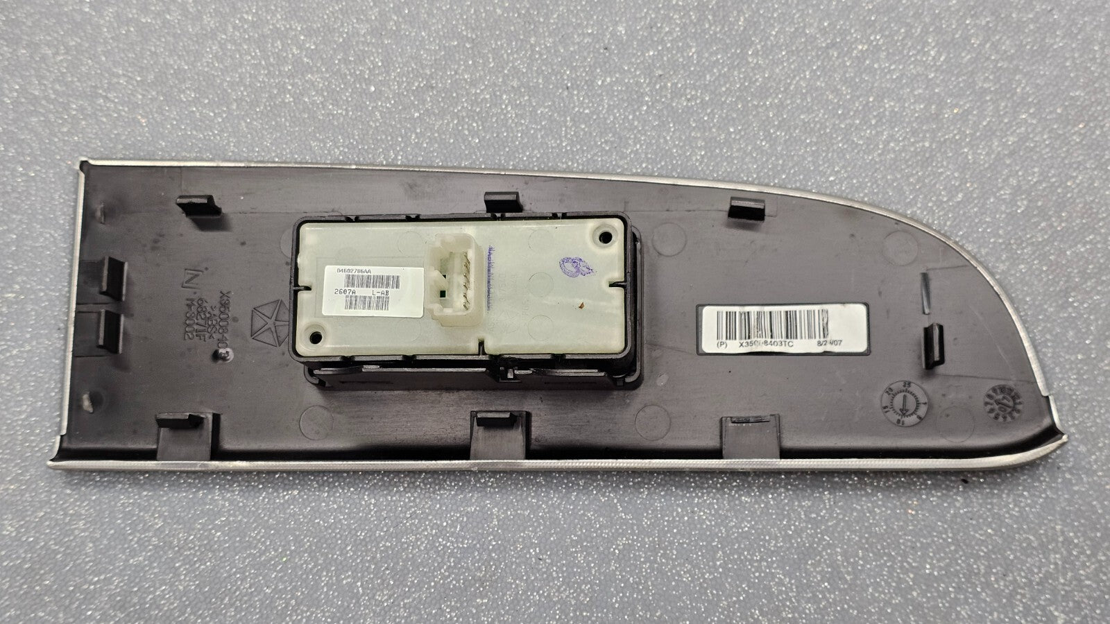 🔥07-14 Avenger Chrysler 200 Commander Right Passenger Window Switch Silver