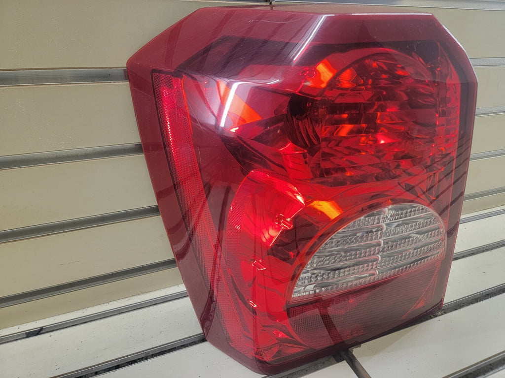 🔥2008-2012 Dodge Caliber  Tail Light Taillight lamp  Driver Left Side