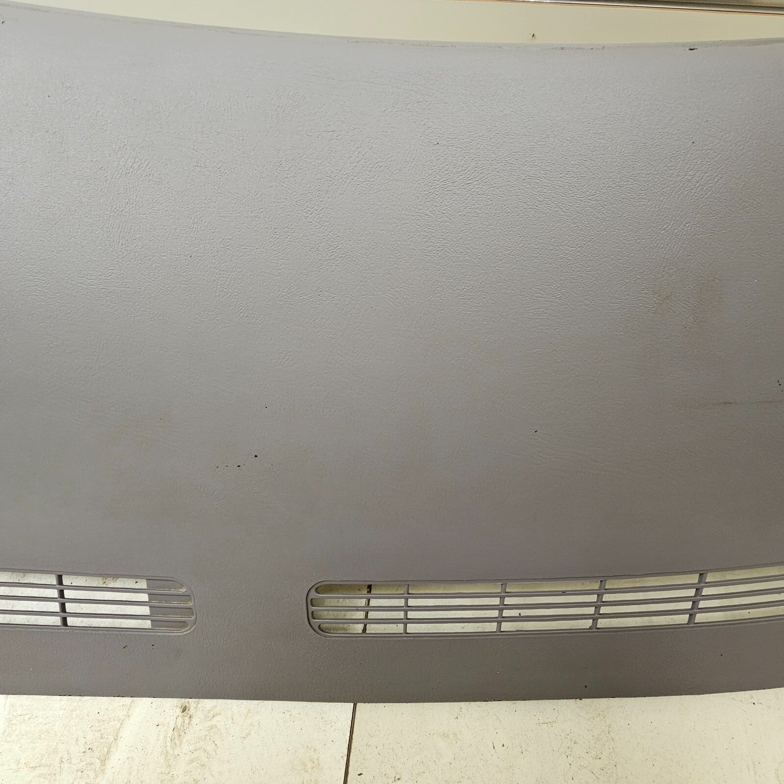 99-06 SILVERADO SIERRA TAHOE Upper Dash Cap Cover Top Dashboard Pad LT Gray DP1