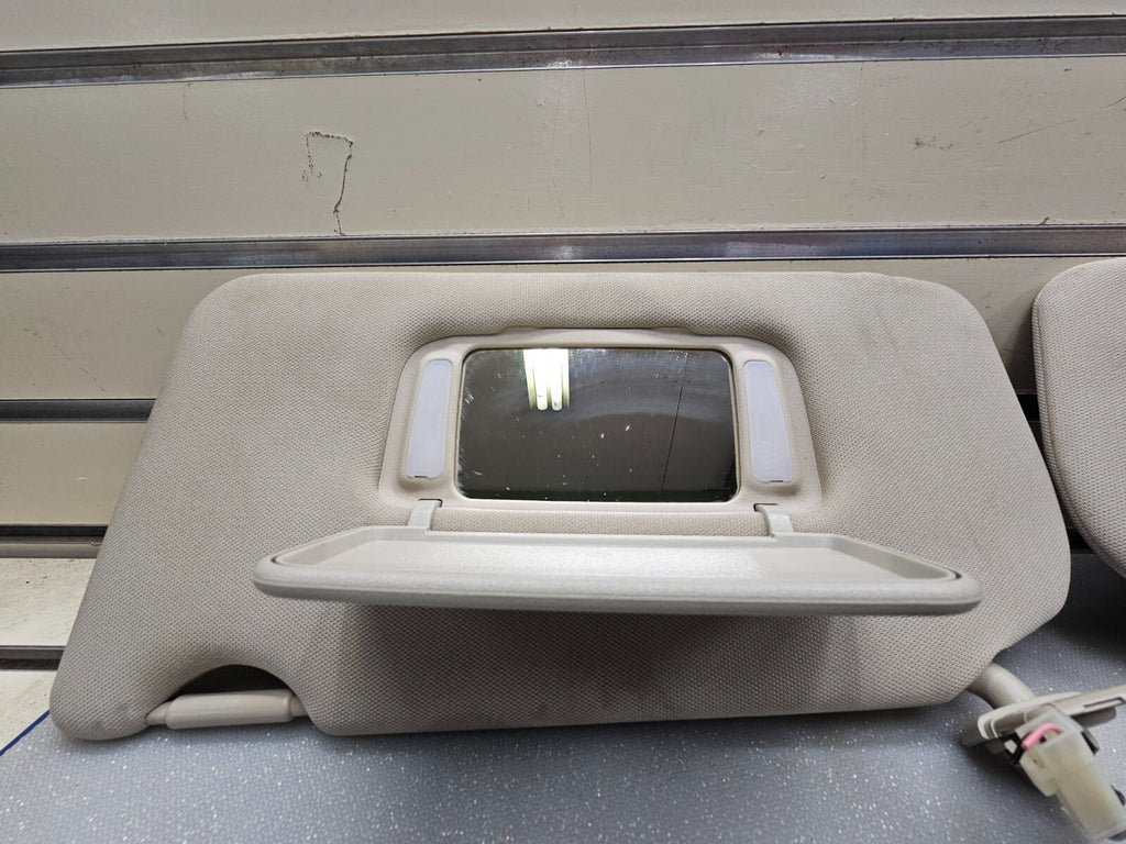 🔥2007-2012 Nissan Altima Sun Visor driver and passenger set gray - lighted OEM