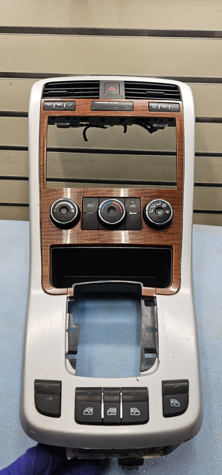 🔥07-09 Equinox Center Dash Radio Climate Surround Bezel Trim SILVER/WOOD B43