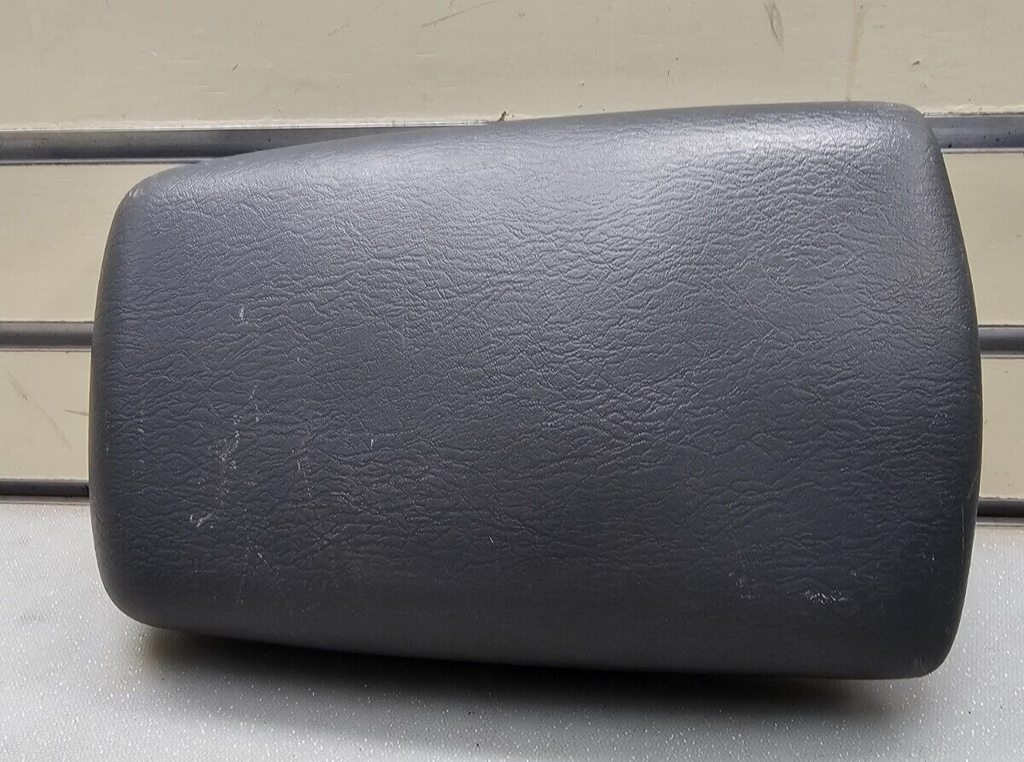 🔥2002-2007 Jeep Liberty Front Center Console Arm Rest Lid Cover Black OEM