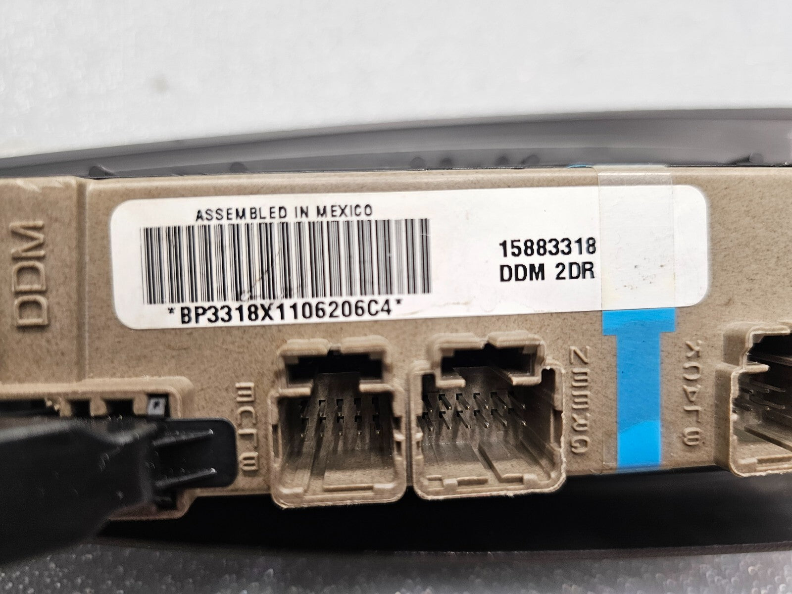 03-06 Silverado Sierra Power Left Driver Master Window Switch Assembly Black WS4