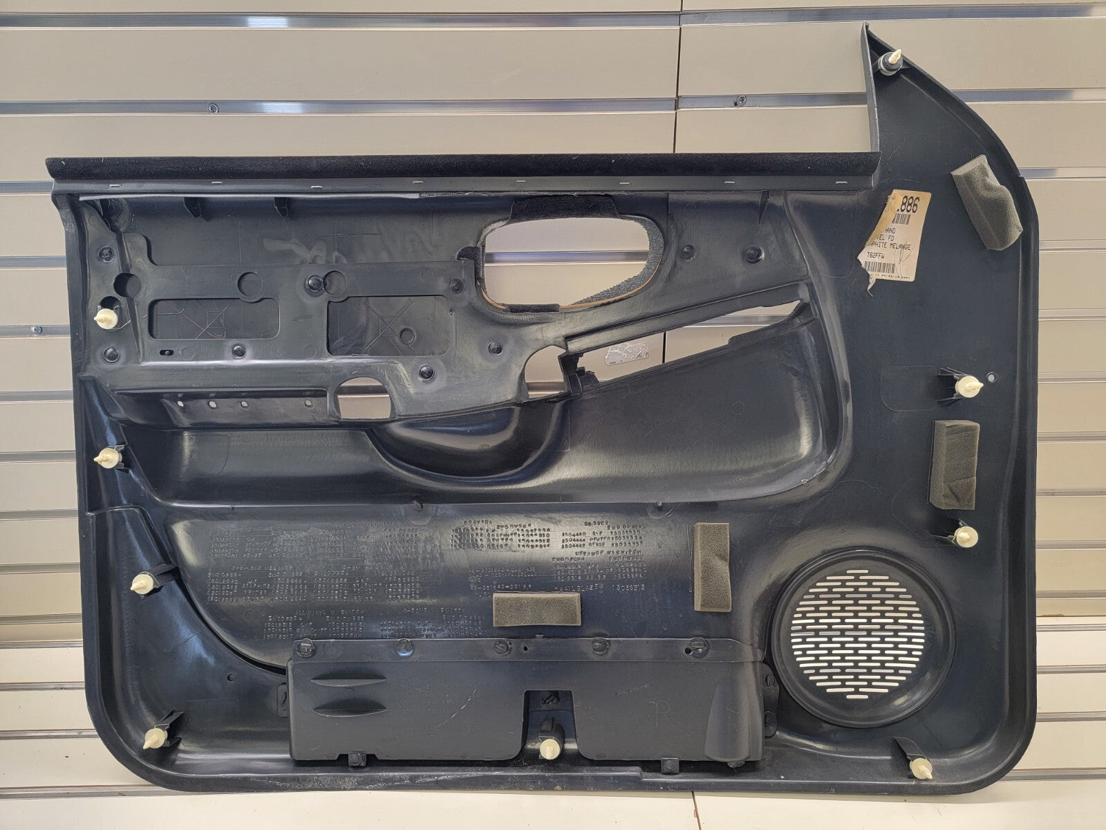 98-04 Chevy Blazer Jimmy S-10 GMC Sonoma Front Door Panel Auto right side BLACK