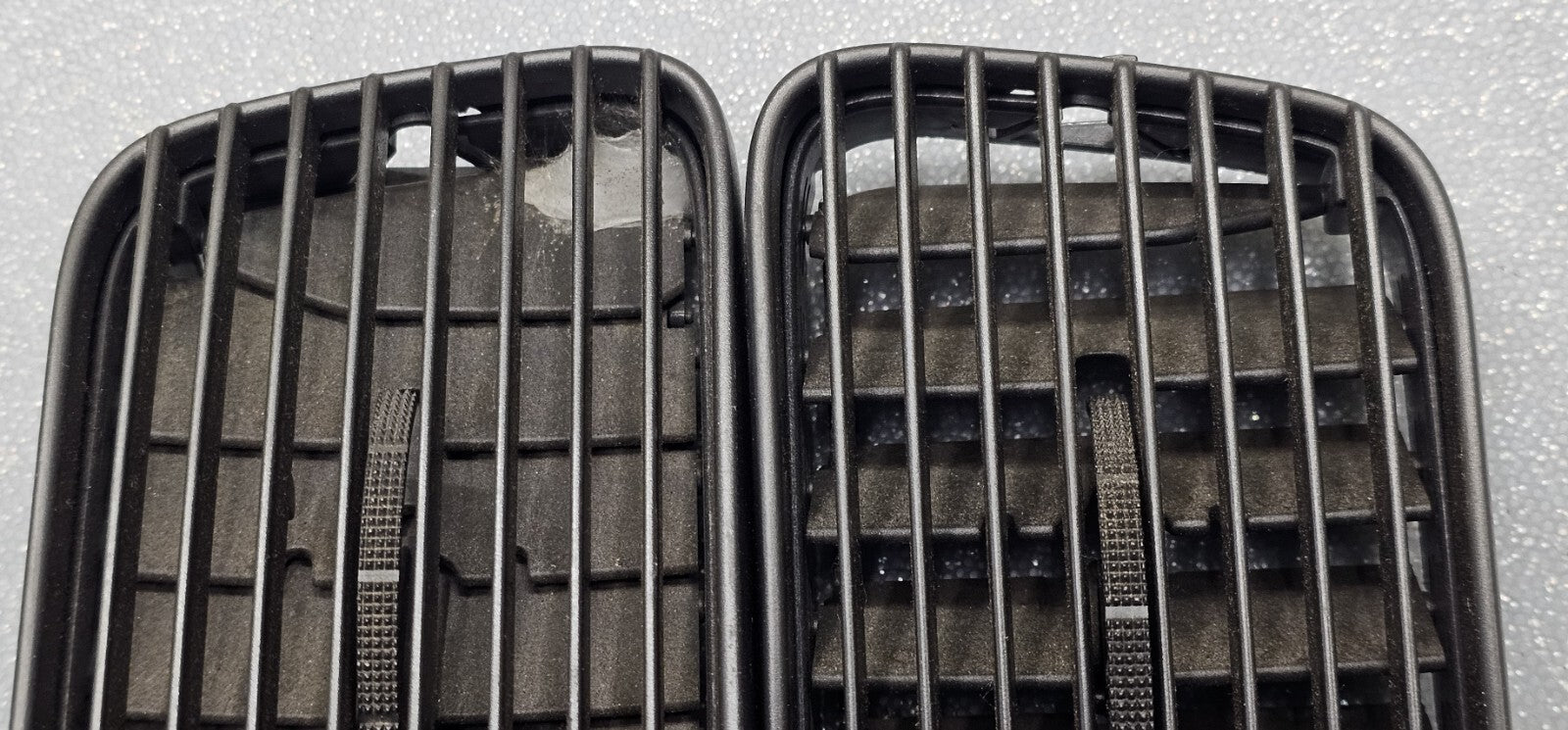 02-05 Dodge RAM CENTER DASH LEFT/RIGHT Heater Air Vents Filter Conditioner Pair