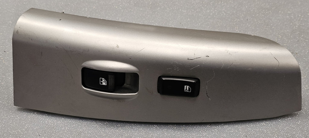 🔥05-10 Kia Sportage Front Right Passenger Window Control Switch Bezel Silver