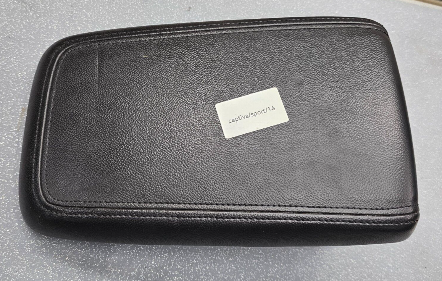 12-15 Chevy Captiva Sport Center Console Lid Armrest Leather Cover Top Pad Black