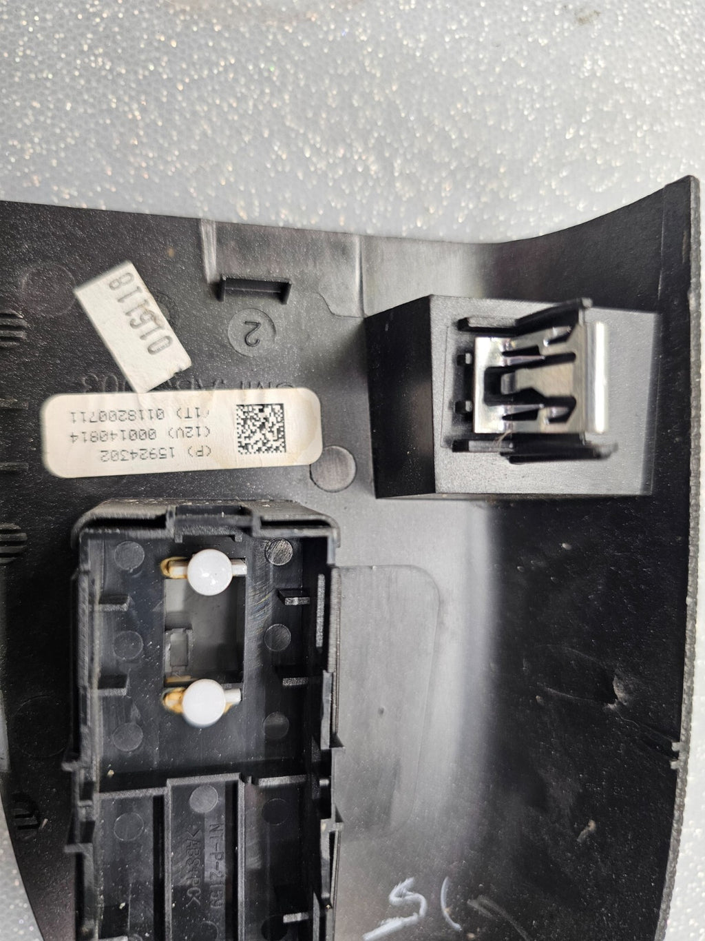 🔥07-14 SILVERADO SIKERRA REAR LEFT DRIVER POWER WINDOW SWITCH SILVER/GRAY WS47