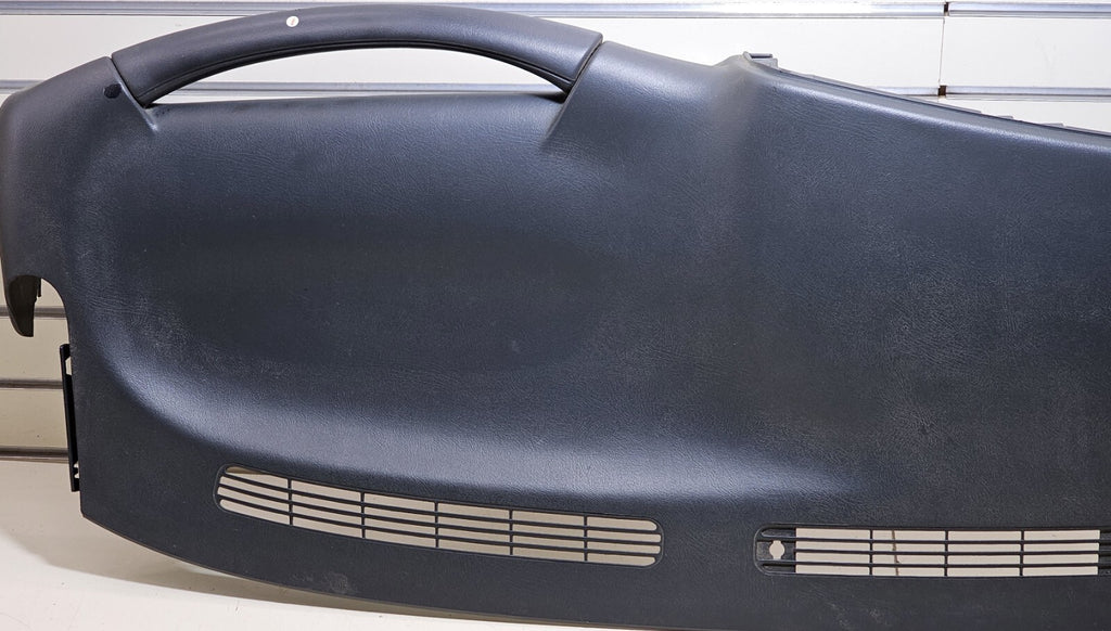 🔥99-06 SILVERADO SIERRA TAHOE Upper Cap Cover Top Dashboard Pad GRAPHITE DP1