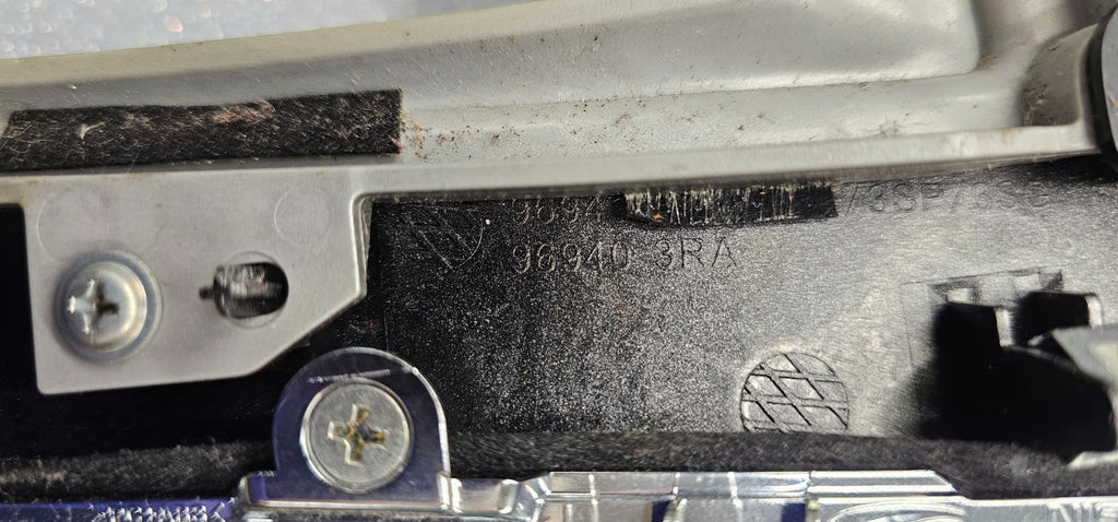 🔥16-19 Nissan Sentra Center Console Shifter Trim Bezel Ashtray OEM Silver