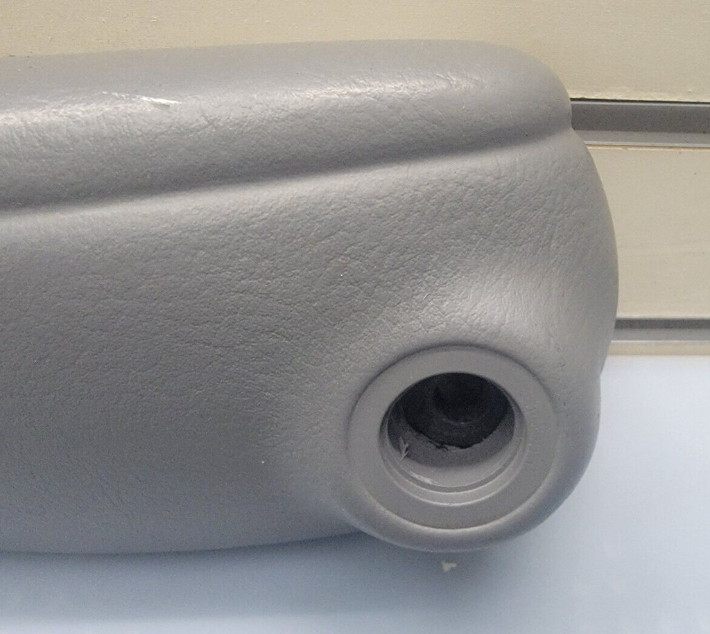 04-07 Dodge Grand Caravan Town &Country Rear RIGHT PASSENGER Seat Arm rest GRAY