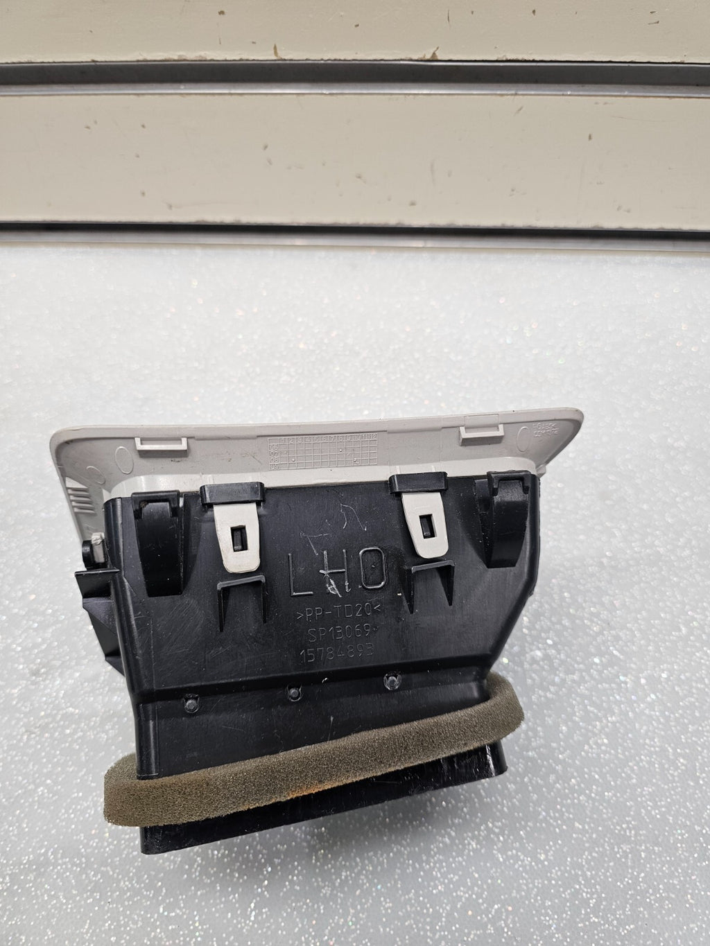 🔥08-12 Chevy MALIBU Dash A/C Heater AIR VENT Front left Driver Side Gray VT46