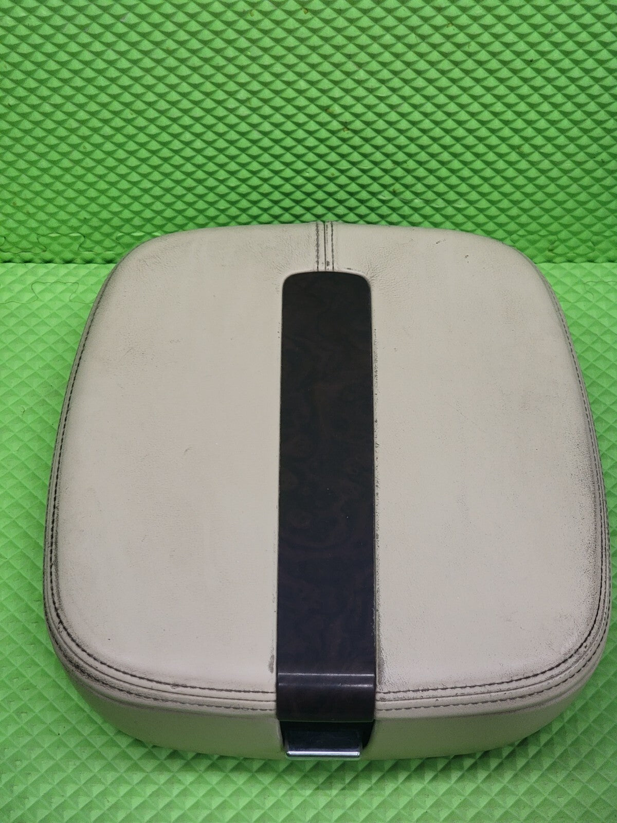 🔥07-13 Chevy Tahoe, Suburban, Yukon Leather Console Lid Armrest Cover TAN JS5