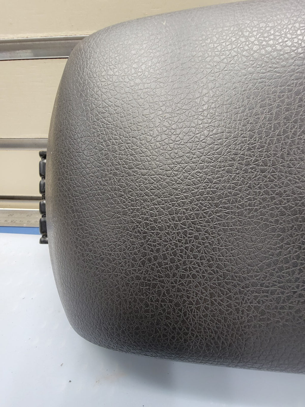 🔥2007-2010 Ford Edge Center Console Lid Leather Arm rest Assembly OEM Black