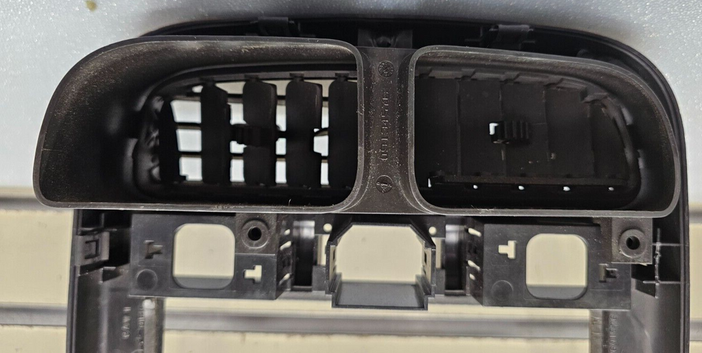🔥06-07 Saturn Vue AM FM Dash Radio Stereo Display Trim Bezel Panel Wood OEM