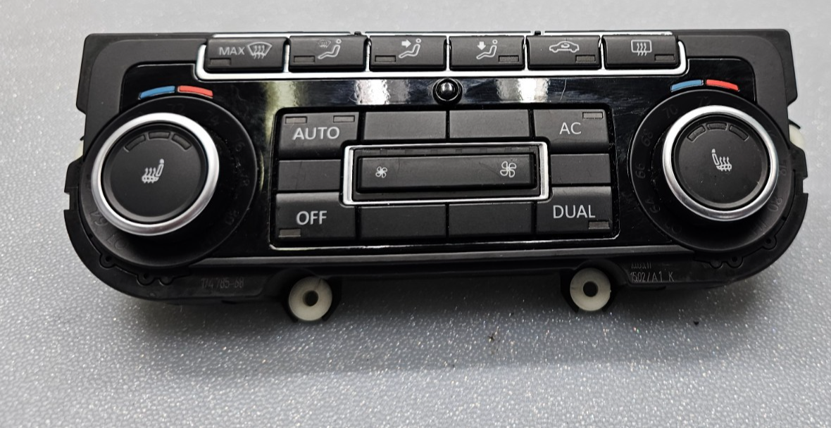 10-14 Volkswagen GOLF Dash AC Heater Temperature Climate Control Air Conditioner