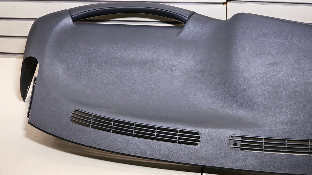 🔥99-06 SILVERADO SIERRA TAHOE Upper Cap Cover Top Dashboard Pad GRAPHITE DP1