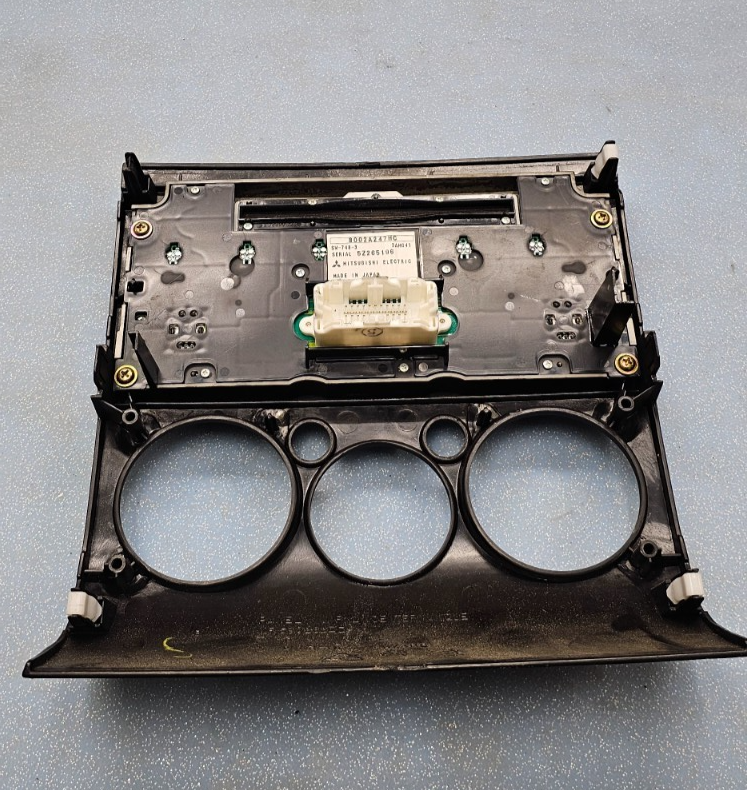 🔥06-08 Galant Dash AM FM Radio Display Stereo Climate Trim Panel Bezel Black